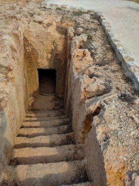 Makronissos Mezarlığı Helenistik dönemden kalma antik bir mezarlık. Makronissos, Ayia Napa (Agia Napa), Cyrpus.