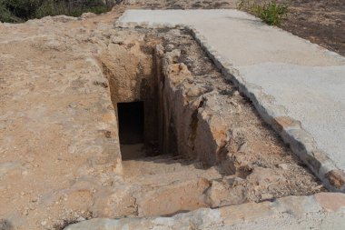 Makronissos Mezarlığı Helenistik dönemden kalma antik bir mezarlık. Makronissos, Ayia Napa (Agia Napa), Cyrpus.