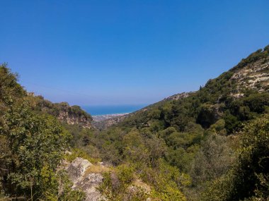 Rethymno, Yunanistan. 27 Temmuz. 2016: Myli köyü yakınlarında panoramik manzara.
