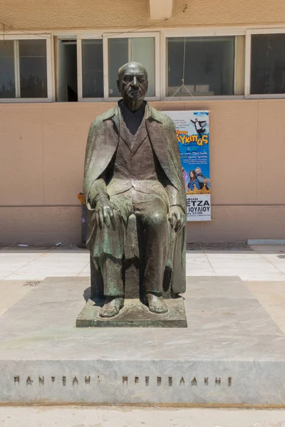 레팀노 그리스 2016 Statue Panteles Prevelakes Rethymno Town Hall — 스톡 사진