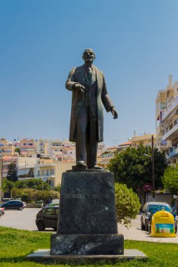 Rethymno, Yunanistan - 31 Temmuz 2016: Eleftherios Venizelos Heykeli. Eleftherios Kyriakou Venizelos, Yunan ulusal kurtuluş hareketinin seçkin bir lideri ve 20. yüzyılın başlarında tanıtımlarıyla hatırlanan karizmatik bir devlet adamıydı.