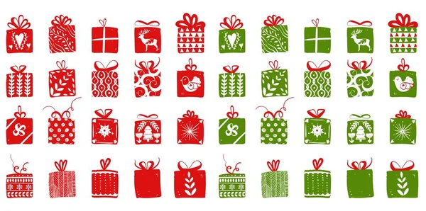 Scatole regalo semplici verdi e rosse per feste in stile scandinavo nordico. Natale, regali di Capodanno. Raccolta di scatole con semplice decorazione disegnata a mano — Vettoriale Stock