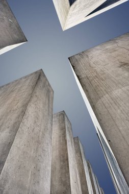 Öldürülen Yahudiler Anıtı'ndaki Bloklar