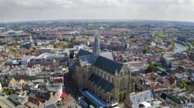 Hollanda, Haarlem - 17-08-2020: Haarlem şehrinin yukarıdan görüntüsü
