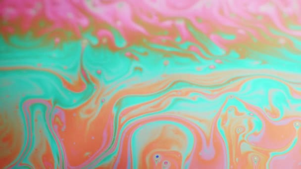 Sfondo psichedelico della superficie di movimento della bolla di sapone colorata — Video Stock