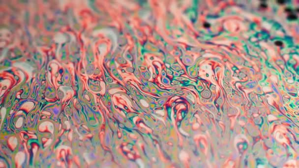Erstellen Sie abstrakten Hintergrund mit beweglicher Oberfläche aus bunten Blasenmustern — Stockvideo