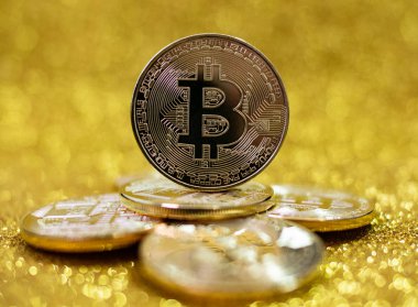Bitcoin. Kripto para birimi Altın Bitcoin, Btc. Makro Bitcoin sikkeleri vurdu. Blockchain teknolojisi, bitcoin madenciliği konsepti.