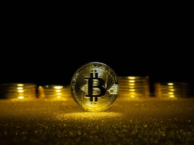 Bitcoin. Kripto para birimi Altın Bitcoin, Btc. Makro Bitcoin sikkeleri vurdu. Blockchain teknolojisi, bitcoin madenciliği konsepti.