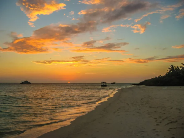 Maldivas pacefull sunset — Foto de Stock