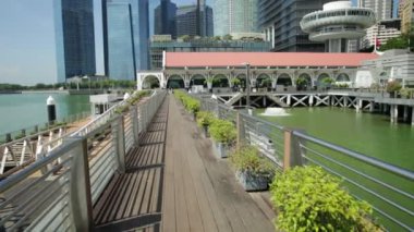 Marina Bay ve Clifford Meydanı