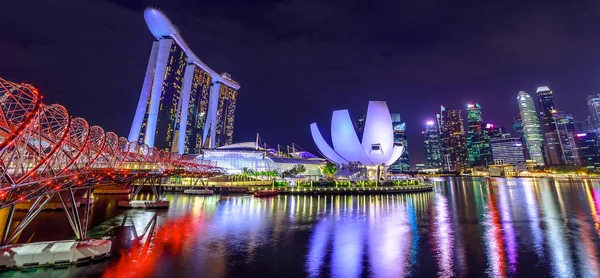 Singapur skyline noche — Foto de Stock