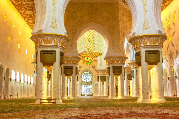 Panorama ana kiliseye