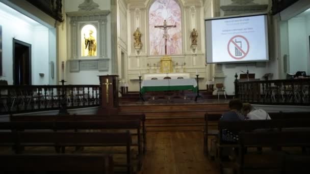 圣玛丽亚教会内部 — 图库视频影像