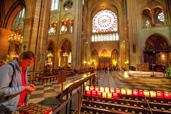 Notre Dame Merkezi sunak