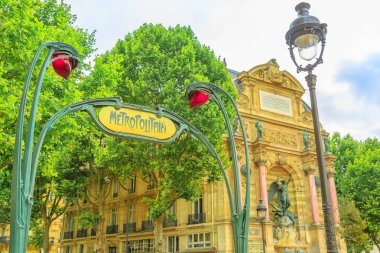 Paris Metro işareti