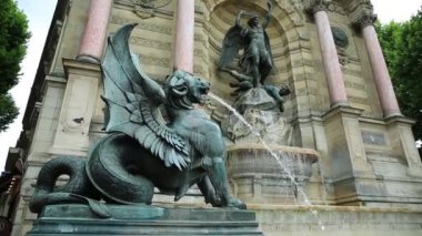 Fontaine Saint-Michel Paris