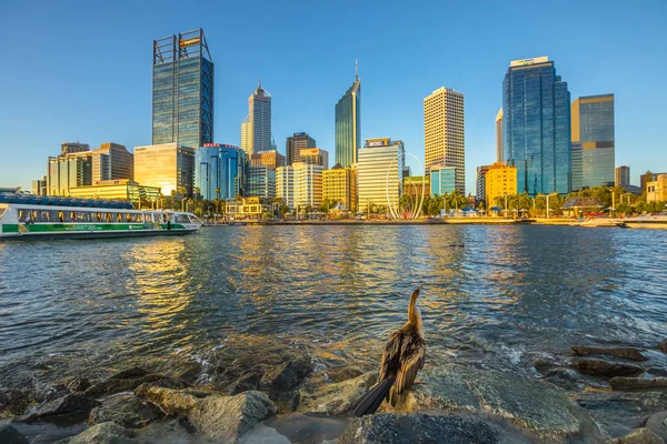 Perth Wolkenkratzer bei Sonnenuntergang — Stockfoto