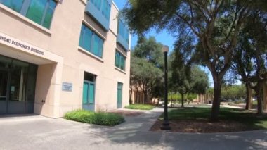 Stanford ekonomik yapı