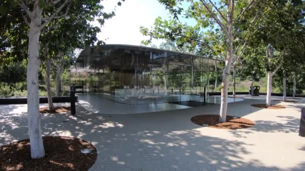 Новая штаб-квартира Apple — стоковое видео