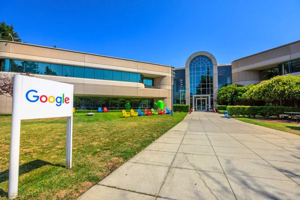 Google Campus Bergblick — Stockfoto