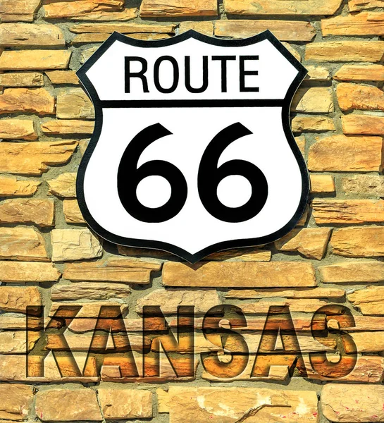 Vereinigte Staaten Historische Route Straßenschild Von Kansas Auf Einer Ziegelmauer — Stockfoto