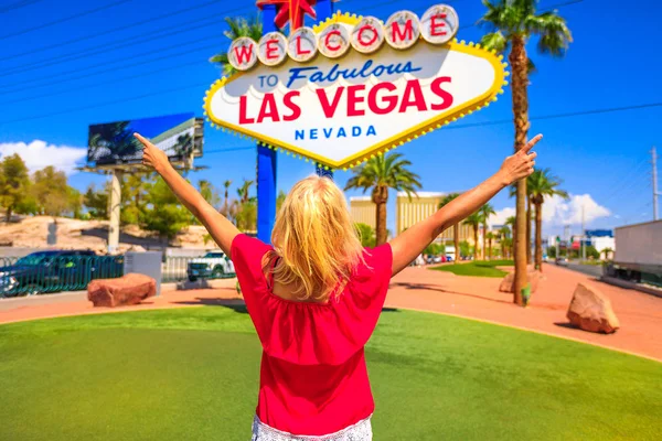 Las Vegas Sign enjoying — Stock Photo, Image