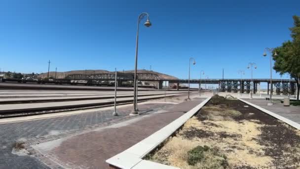 Amtrak Signalisation gare de Barstow — Video