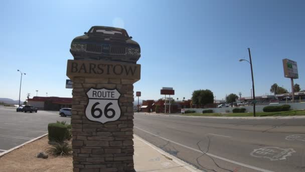 Barstow Oldsmobile 442 sign — Stock Video