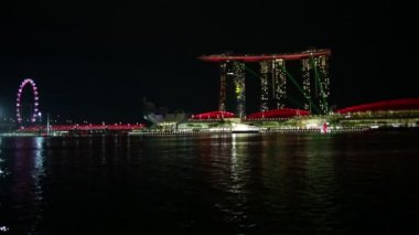 Singapur gece manzarası