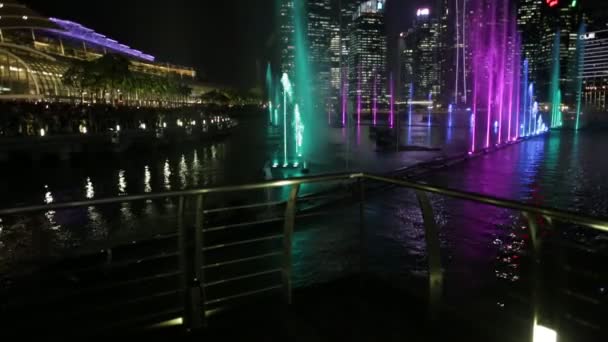 Fonteinen dansen van Singapore — Stockvideo