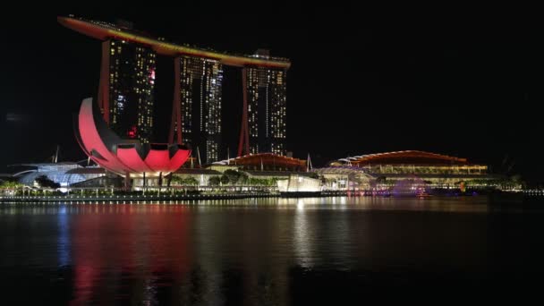 Singapur waterfront gece — Stok video