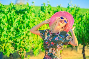 Üzüm bağı şarapçılık turizm