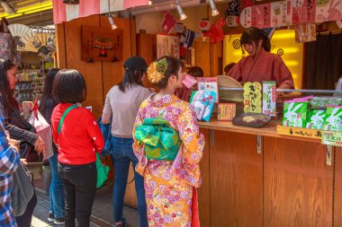 Nakamise-dori Senso-ji Asakusa
