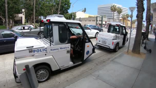 Santa Monica verkeersdiensten politie voertuigen — Stockvideo