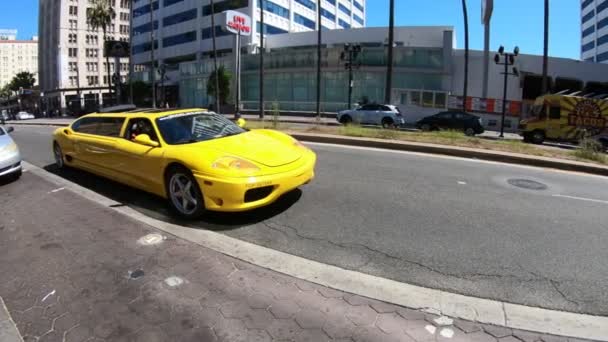 Hollywood Ferrari Limousine — Stockvideo