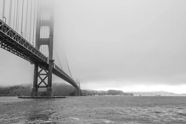 Puente de puerta de oro —  Fotos de Stock