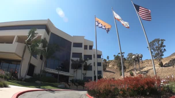 Edificio de la Universidad de Malibú — Vídeo de stock