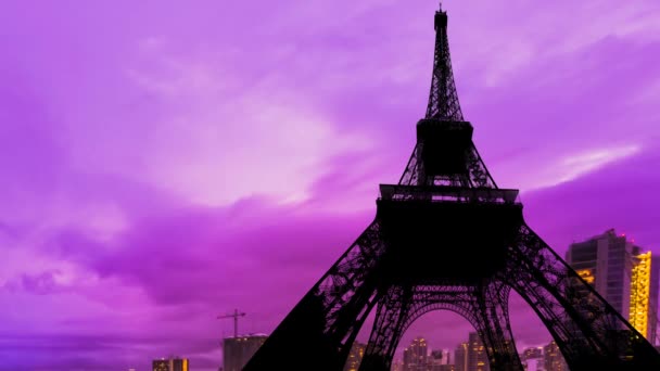 Magenta Parisiense Tour céu Eiffel — Vídeo de Stock