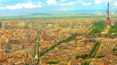 Paris panorama Paris manzarası Tour Eiffel Kulesi ve sakatlar palace Ulusal Villası ile hava görünümünü. Üst şehrin Tour Montparnasse Kulesi Paris, Fransa.