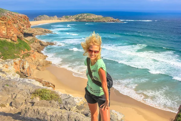 Woman on Robberg Reserve — Stock Photo, Image