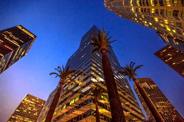洛杉矶摩天大楼之夜 — 图库照片