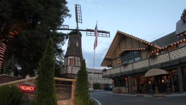 Kronborg Inn hotel Solvang — Stockvideo