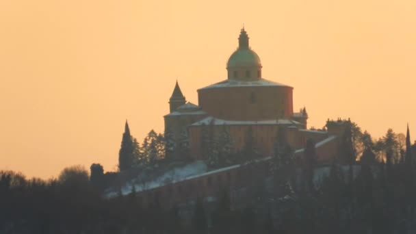 San Luca sunset med snö — Stockvideo