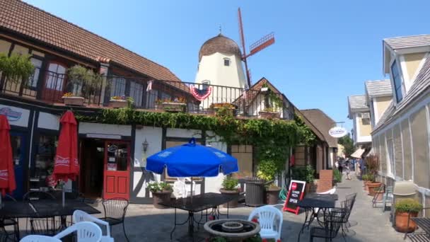 Solvang Tower Pizza — Stock Video