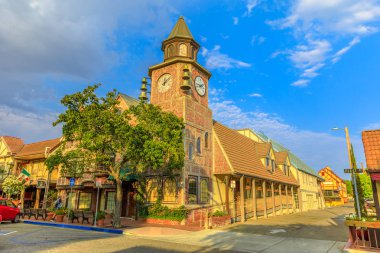 eski değirmen saat kulesi