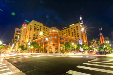 Gaslamp Quarter Fifth Avenue