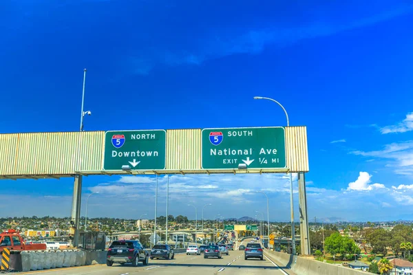 Autobahnschild Coronadobrücke — Stockfoto