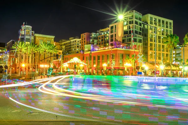 San Diego'da aydınlatma pedicabs
