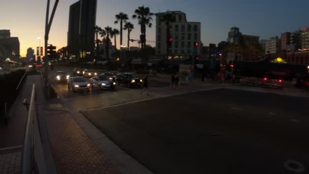 Harbor Drive в Сан-Диего ночью — стоковое видео