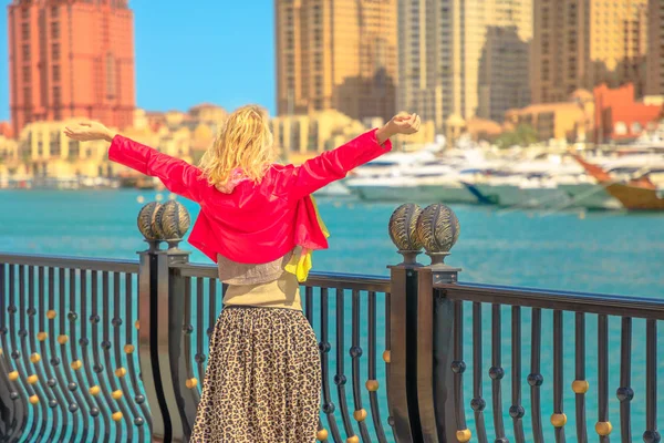 Mujer en Porto Arabia — Foto de Stock